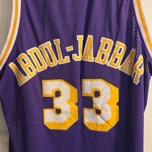 LA Lakers Kareem Abdul-Jabbar jersey #33 Hardly worn in great shape